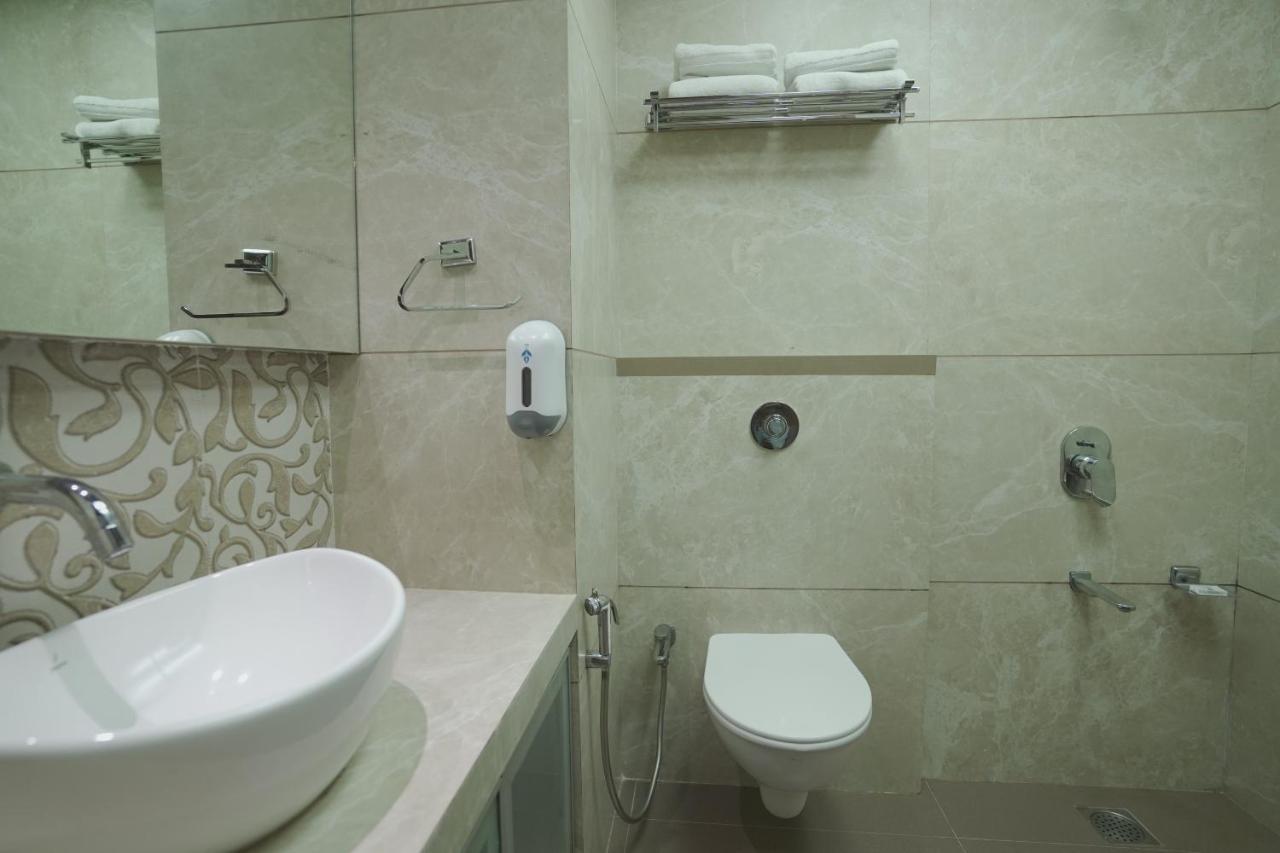 Hotel Mathoshree ثين المظهر الخارجي الصورة