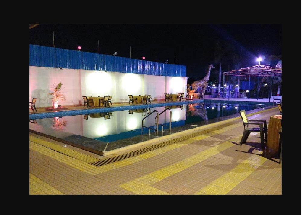 Hotel Mathoshree ثين المظهر الخارجي الصورة